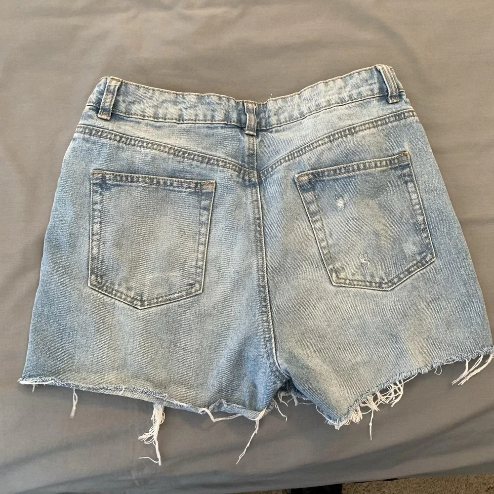 Refuge Denim Shorts Juniors 9 Blue High Rise Distressed Mom Cutoff Frayed Hem